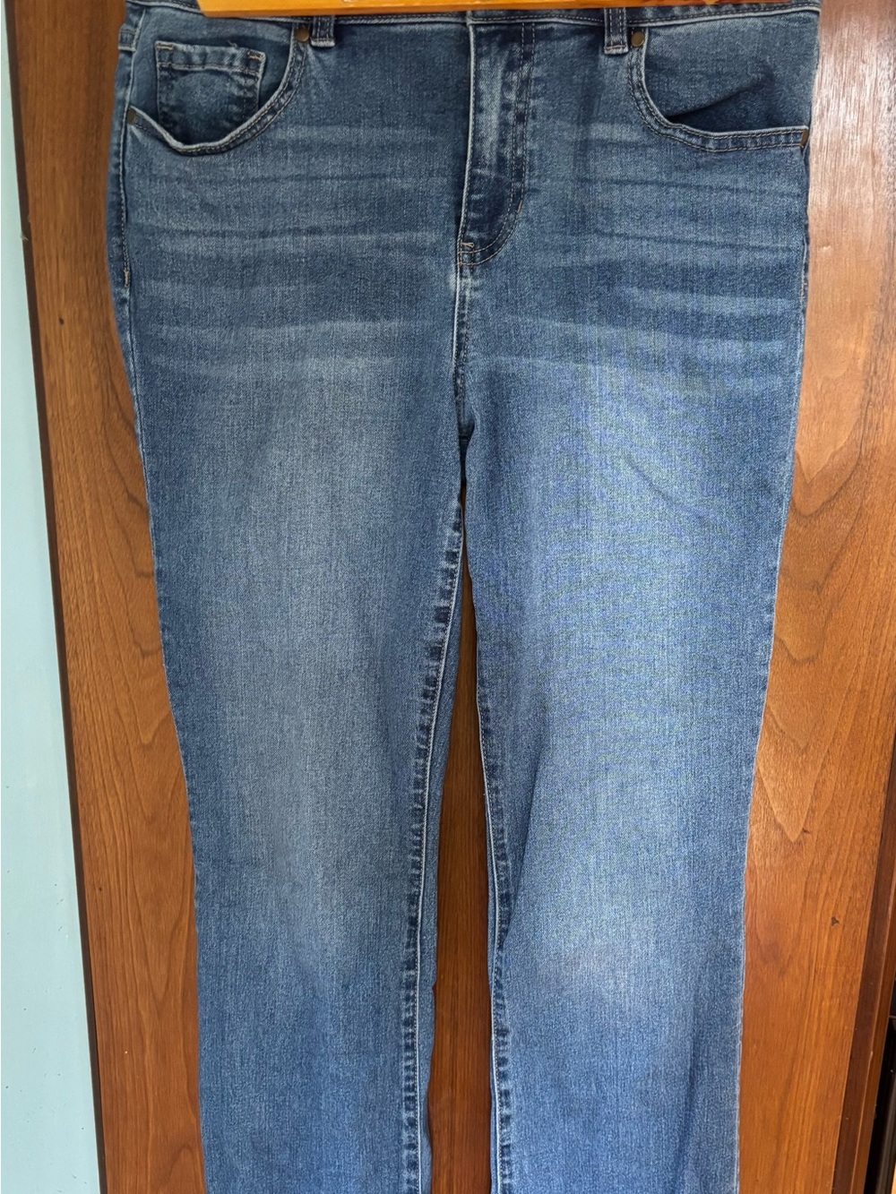 d. jeans Women's Light Blue Straight Leg Jeans